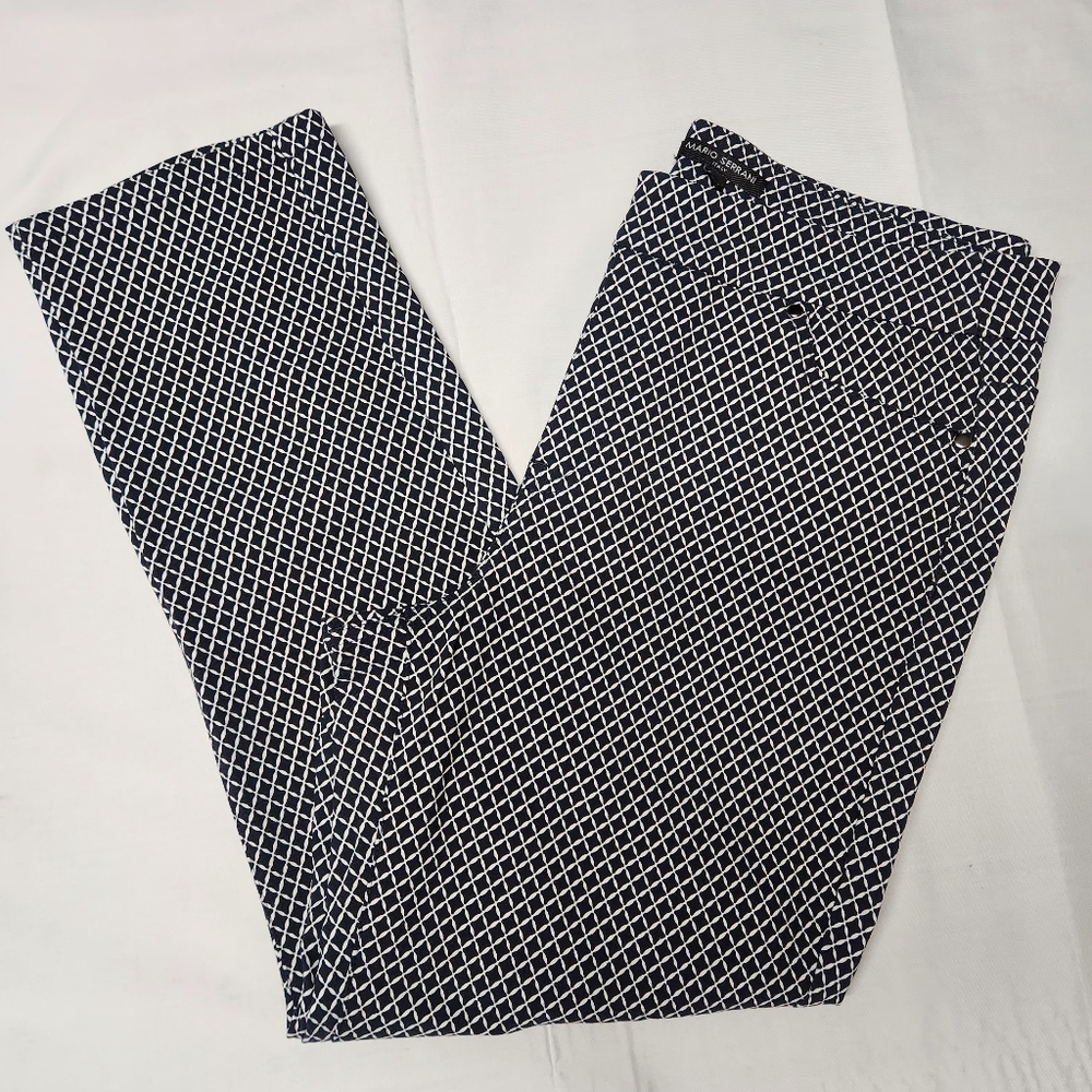 NWOT Mario Serrani Women's Comfort Stretch Capri Pants Medium